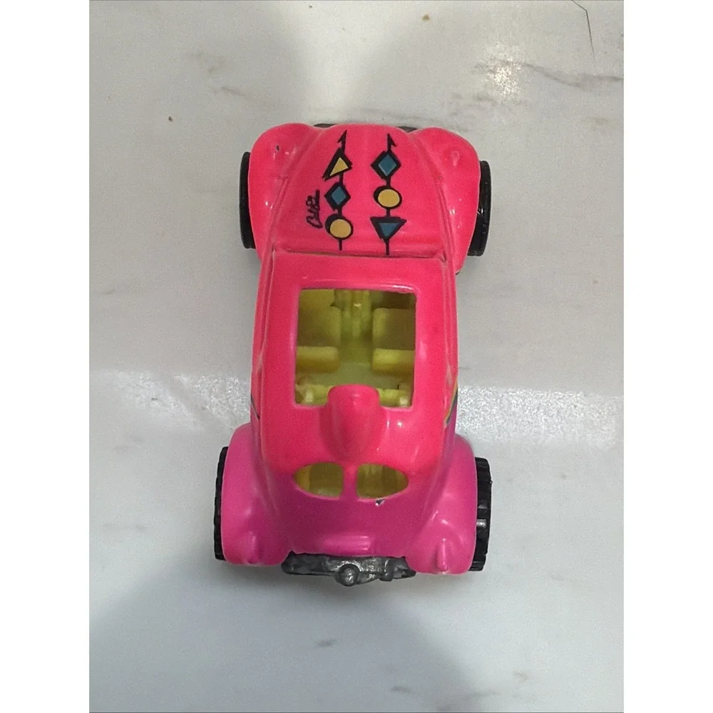 1983 HOT WHEELS CALIFORNIA CUSTOM VW BAJA BUG BEETLE PINK W/REAL RIDERS‎